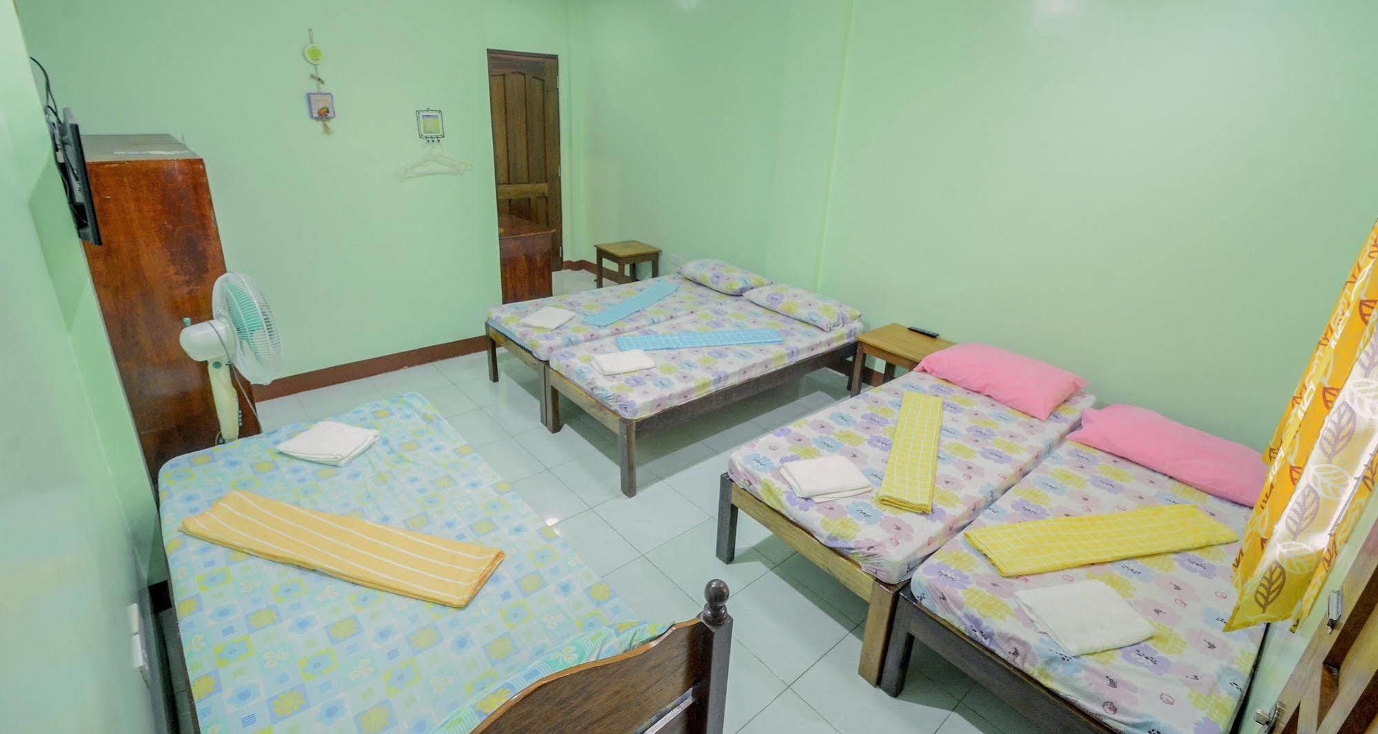 OYO 554 Dads Bayview Pension Puerto Princesa Bagian luar foto